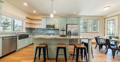 11320 Wolverine Circle, Truckee, CA 96161 Photo