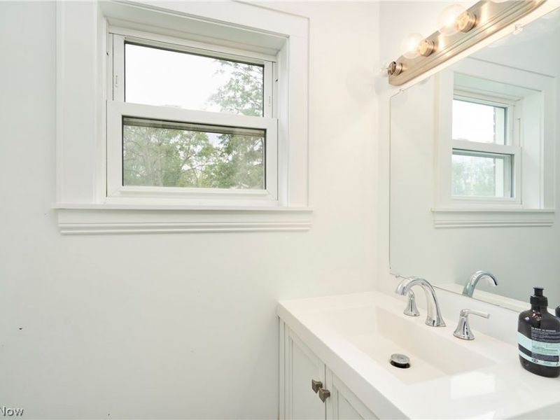 3091 N Bender Avenue, Akron, OH 44319 Photo 11