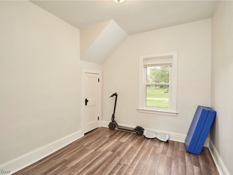 3091 N Bender Avenue, Akron, OH 44319 Photo 12
