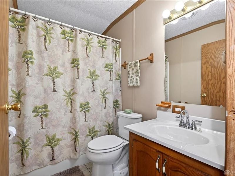 12245 Rhonda Drive, Bethel Township, OH 45341 Photo 16