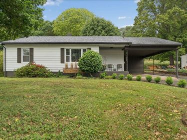 720 Vine Street, Bedford, VA 24523