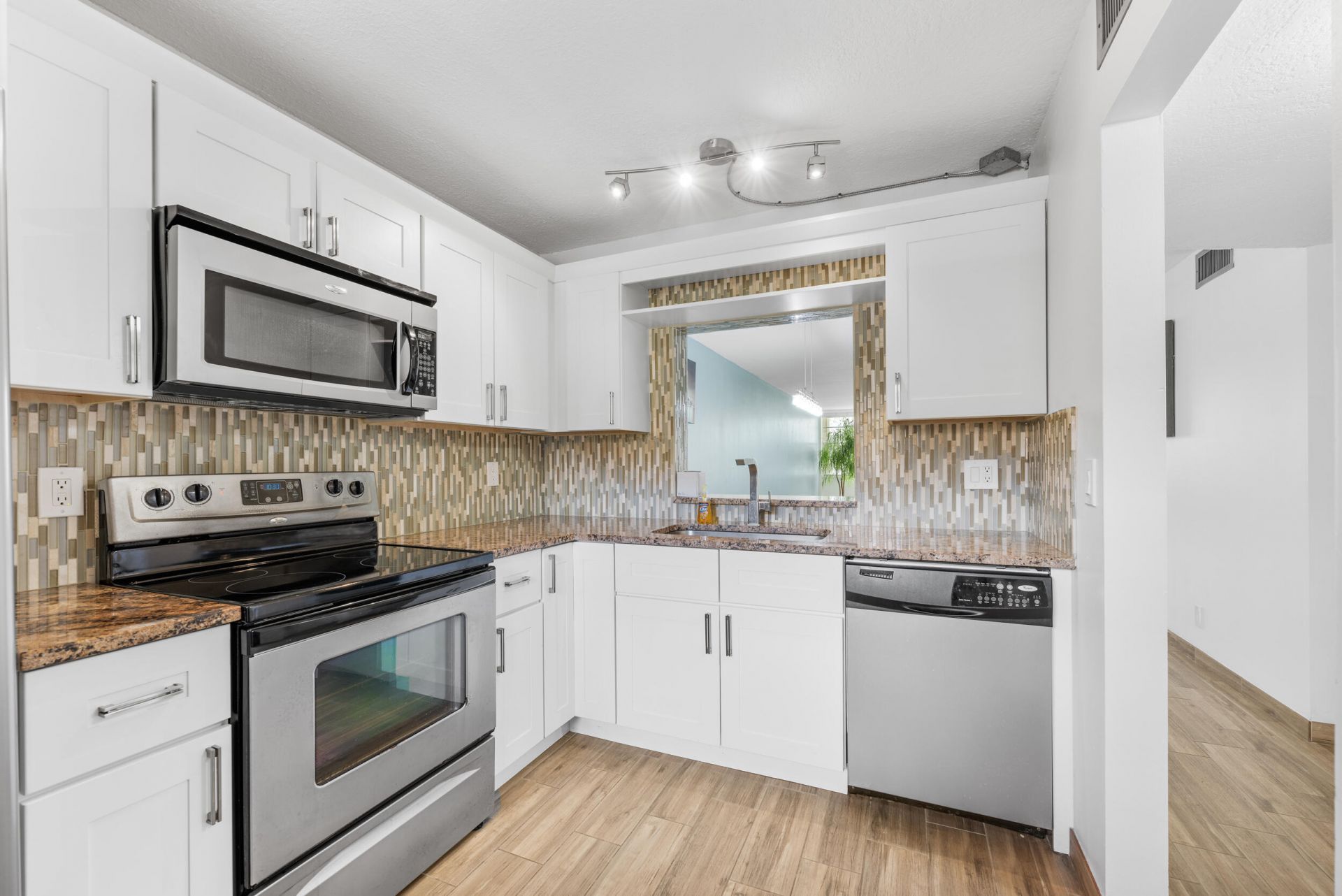 2865 SW 22nd Avenue, Unit 105, Delray Beach, FL 33445 Photo