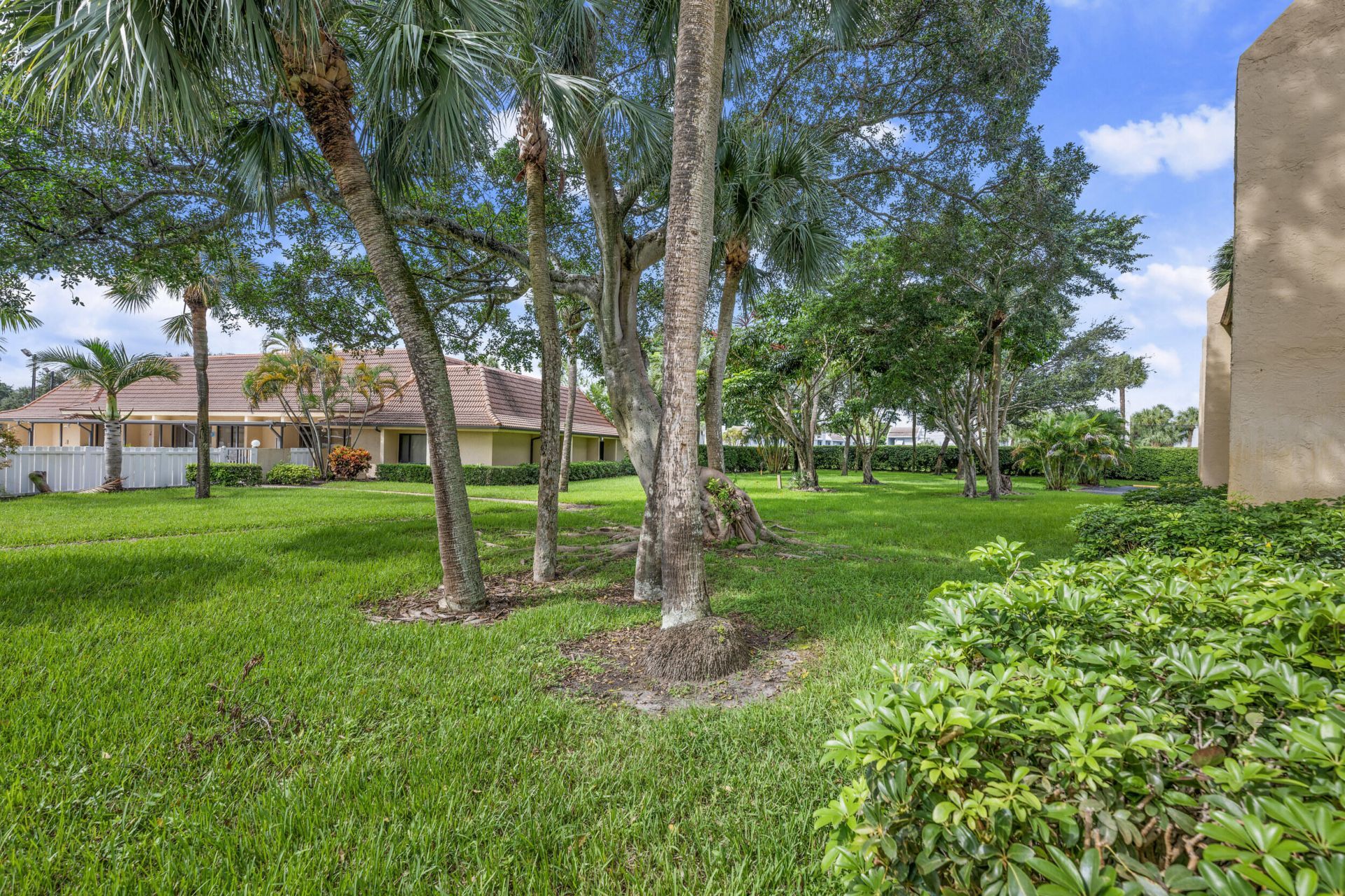 2865 SW 22nd Avenue, Unit 105, Delray Beach, FL 33445 Photo