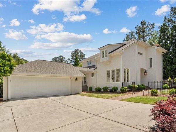 2585 Links End, Roswell, GA 30076