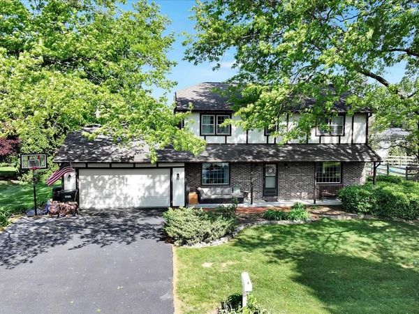 1828 N EDEN ROAD, LANCASTER, PA 17601