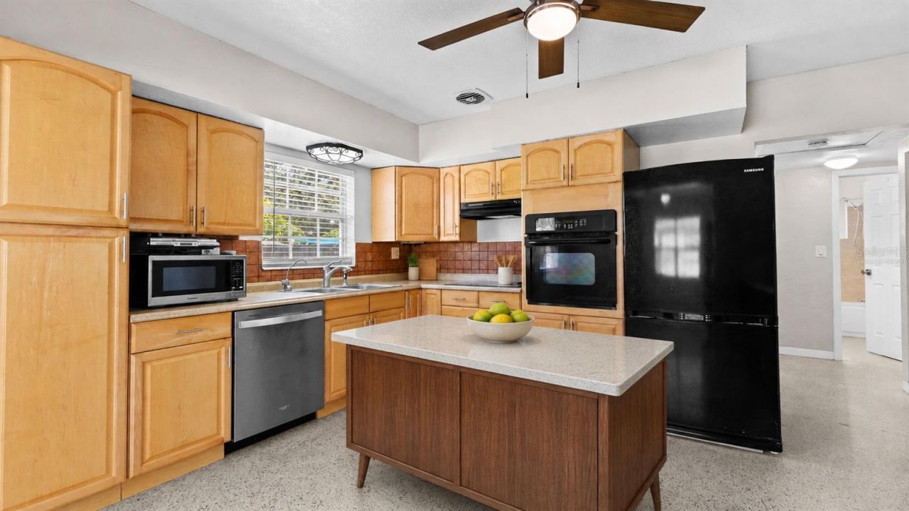 5545 3rd Ave N, Saint Petersburg, FL 33710 Photo