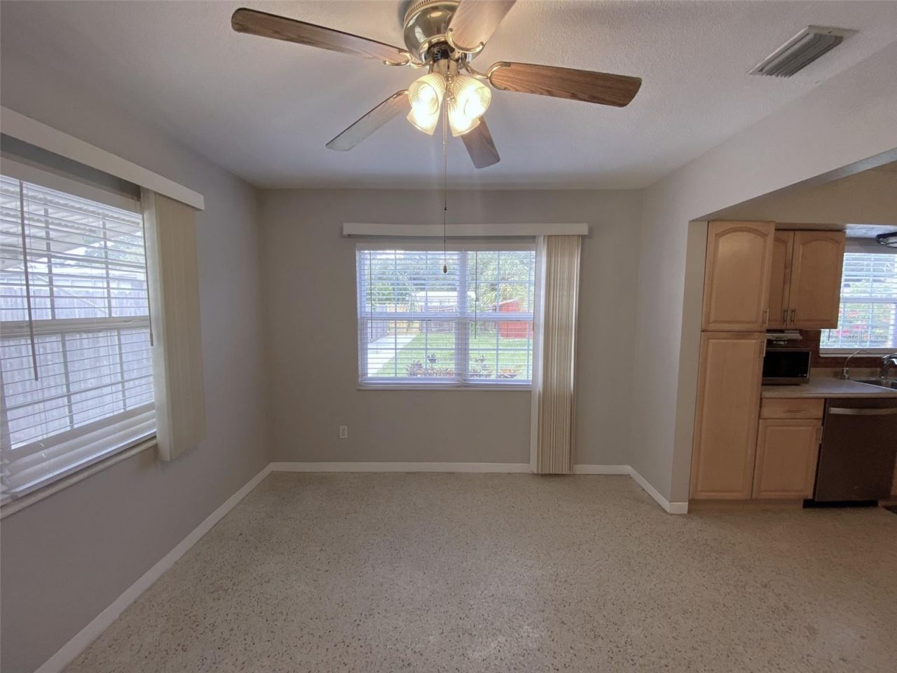 5545 3rd Ave N, Saint Petersburg, FL 33710 Photo