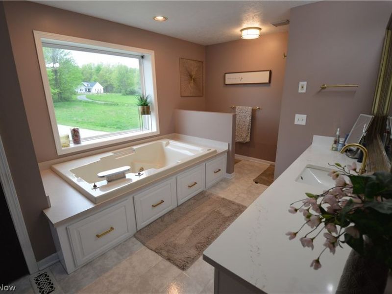 12555 Akron Canfield Road, North Jackson, OH 44451 Photo 23