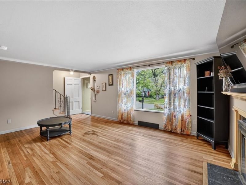 1139 Castleton Road, Cleveland Heights, OH 44121 Photo 3
