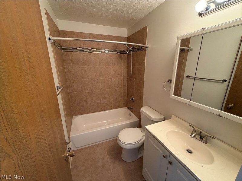 3773 Thurgood Avenue, Cleveland, OH 44115 Photo 11