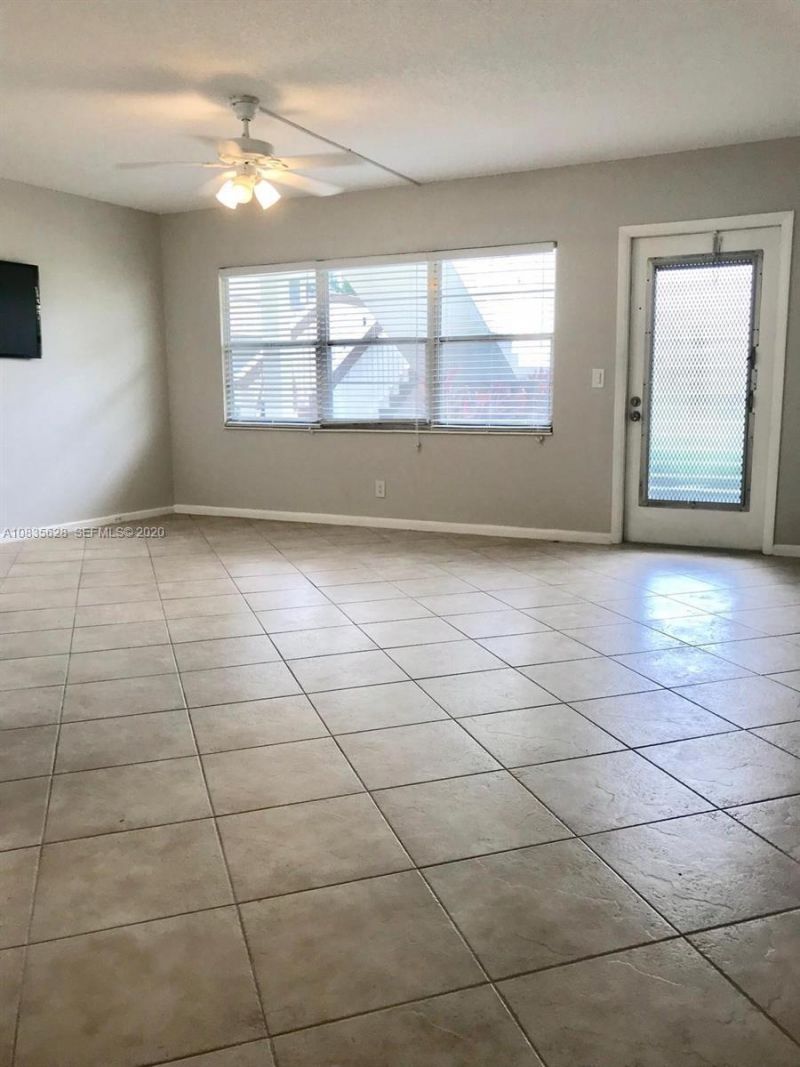 86 Mansfield, Boca Raton, FL 33434 Photo