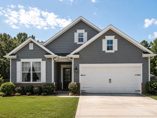 135 KIPLING DR, Oakland, TN 38060