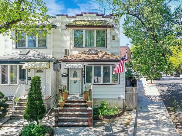 6908 69th Place , Glendale, NY 11385