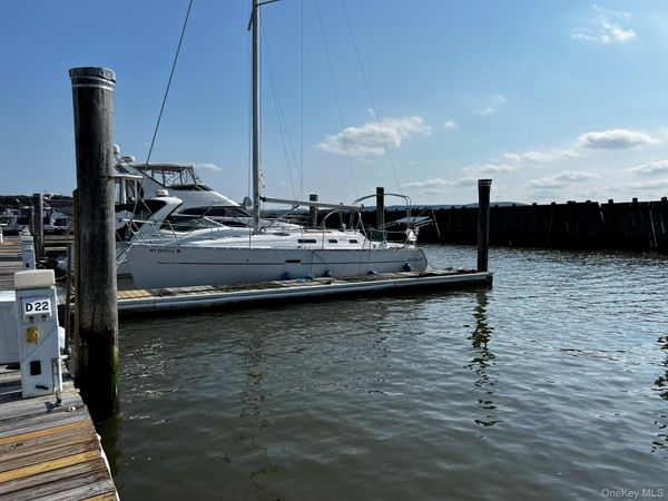 D-20 Half Moon Bay Marina , Croton-on-Hudson, NY 10520