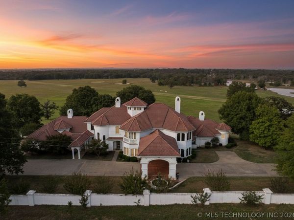 800 W Pryor Avenue , Bokoshe, OK 74902