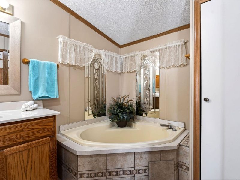 12245 Rhonda Drive, Medway, OH 45341 Photo 16
