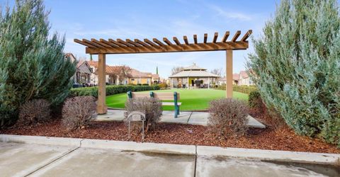 1017 Cabris Ln, Roseville, CA 95747 Photo