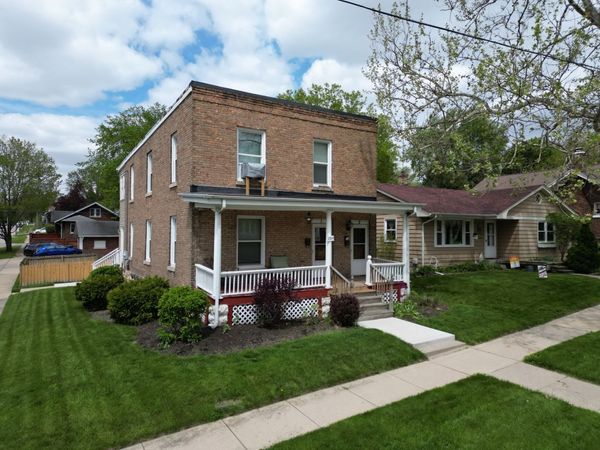2304 17th Avenue , Rockford, IL 61104