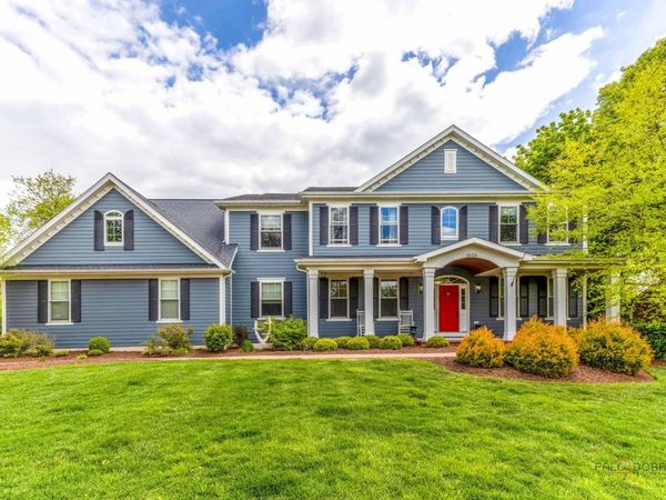 1025 S Vail Avenue , Arlington Heights, IL 60005