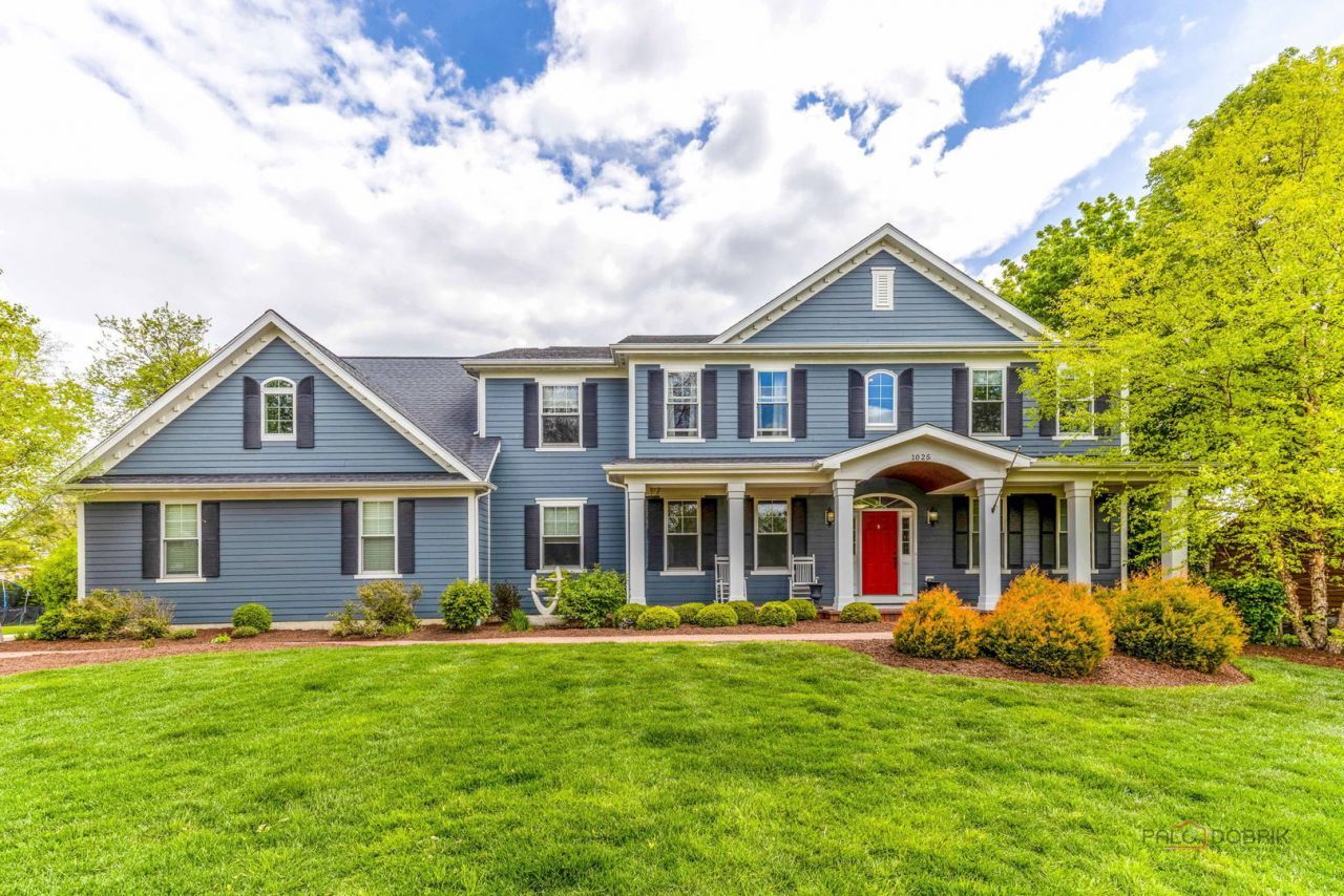 1025 S Vail Avenue, Arlington Heights, IL 60005