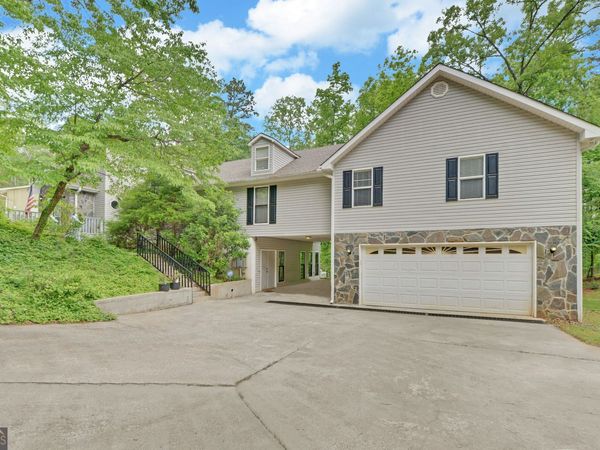 371 Shorewood Circle, Toccoa, GA 30577