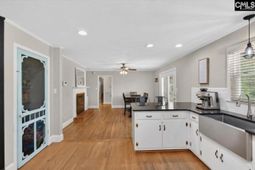 962 Sherwood Circle photo 4