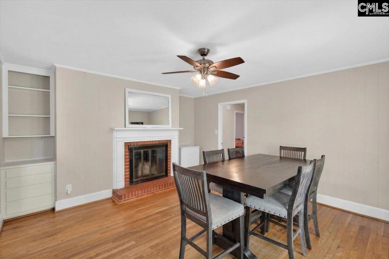 962 Sherwood Circle Photo 6