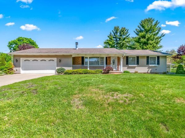29 Warren Avenue, Hillsdale, MI 49242