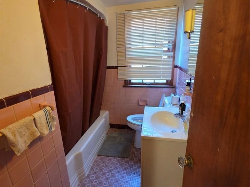 3045 Livingston Road, Cleveland, OH 44120 Photo 7