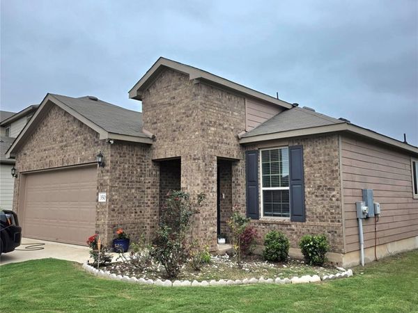 350 Bedford Falls LN, Jarrell, TX 76537