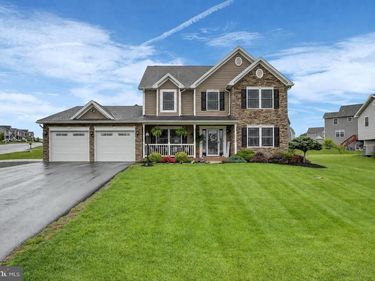 717 SOUTHWOOD DRIVE, SHIPPENSBURG, PA 17257