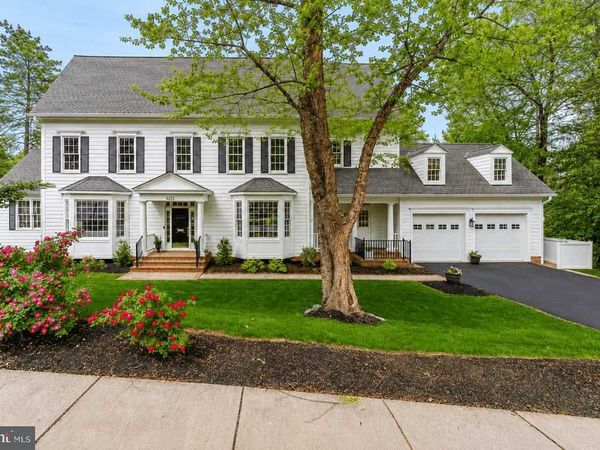 5221 LOCUST AVENUE , BETHESDA, MD 20814