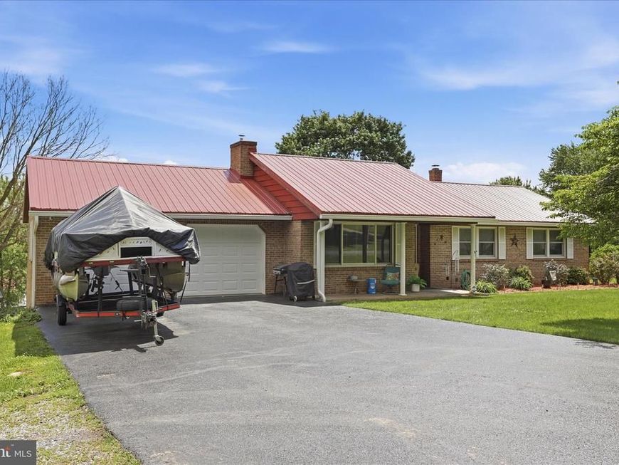 19627 Cool Hollow Road, Hagerstown, MD 21740 Main Photo