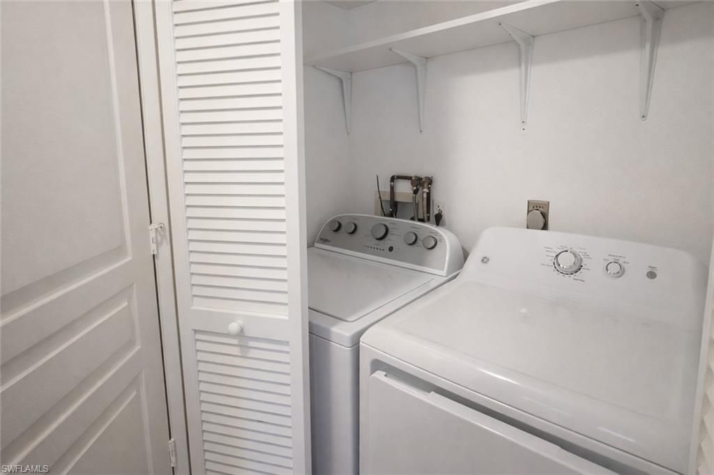 6979 Winkler Rd, Unit 111, Fort Myers, FL 33919 Photo