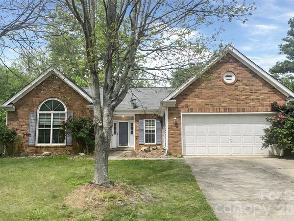 8418 Red Cypress Court, Charlotte, NC 28216
