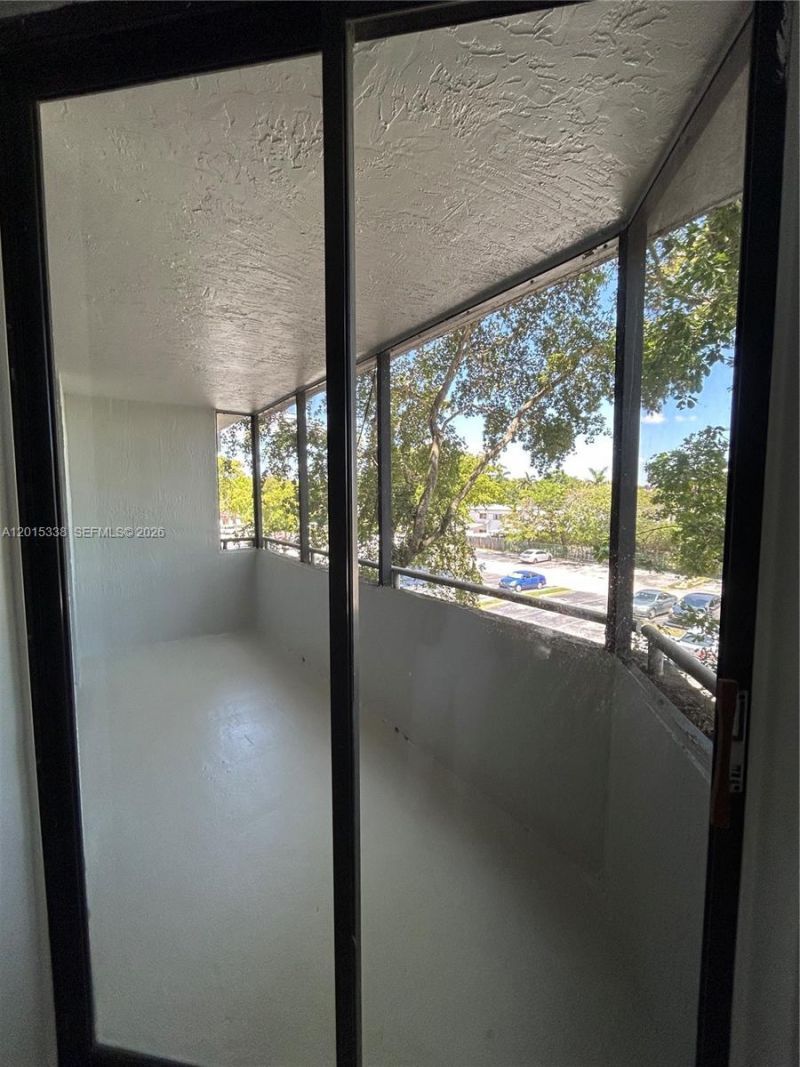 8205 SW 152nd Ave, Unit F-302, Miami, FL 33193 Photo