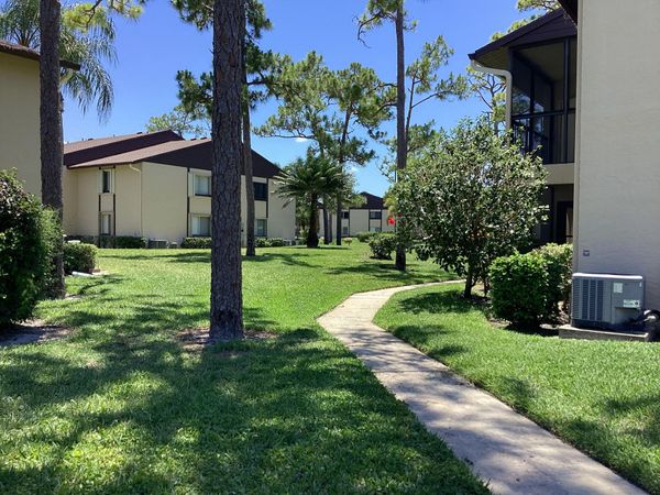 410 Pine Glen Lane, Unit B-2, Greenacres, FL 33463