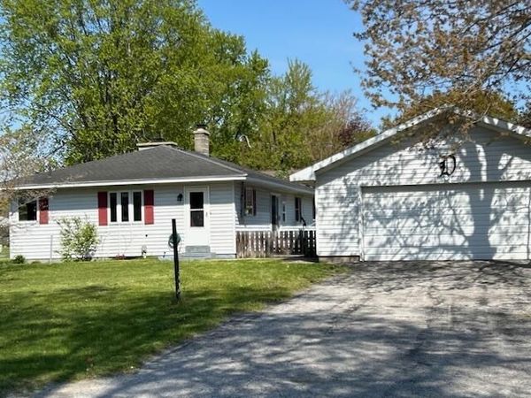 2015 Mary Avenue, Muskegon, MI 49444