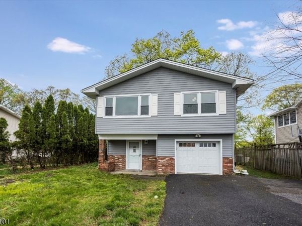 636 Bensel Dr, Mount Arlington, NJ 07850