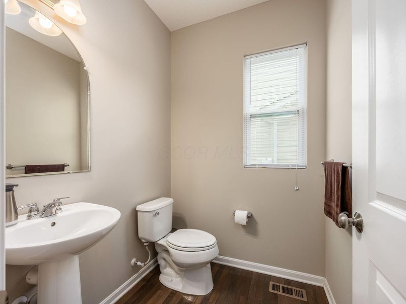 4916 Black Sycamore Drive, Columbus, OH 43231 Photo 17