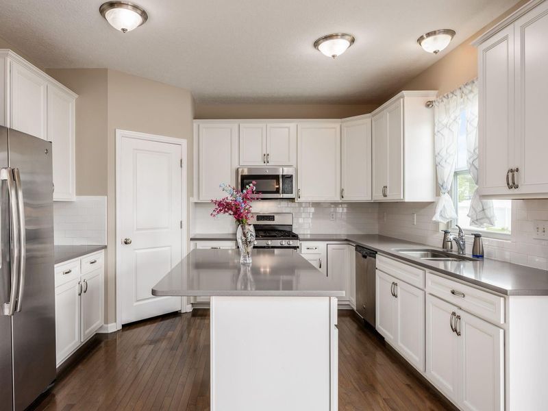 4916 Black Sycamore Drive, Columbus, OH 43231 Photo 18