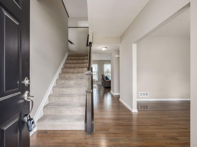 4916 Black Sycamore Drive, Columbus, OH 43231 Photo 9