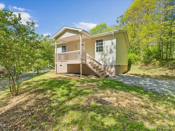 195 Willard Perkins Road, Roan Mountain, TN 37687
