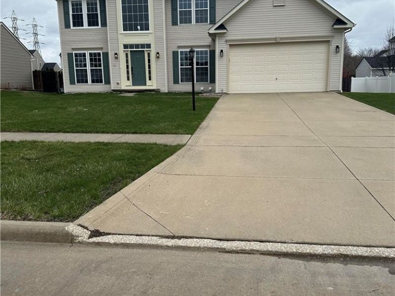 82 Stonesthrow Drive, Berea, OH 44017 Photo 1