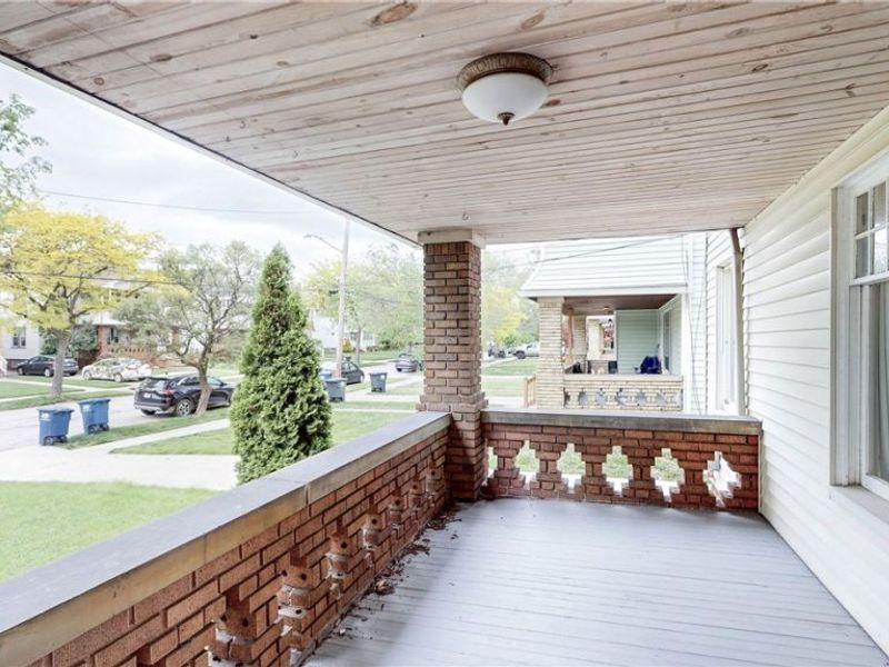 2215 Eldred Avenue, Lakewood, OH 44107 Photo 3