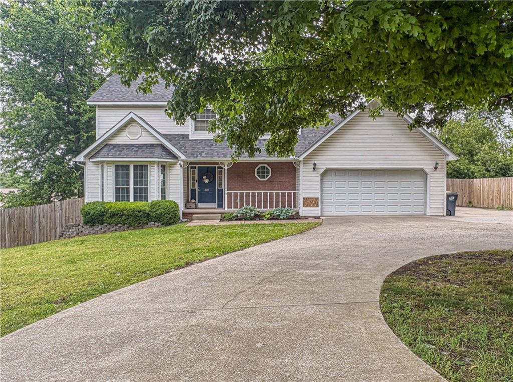 301 Old Farm Road, Harrison, AR 72601 Main Photo