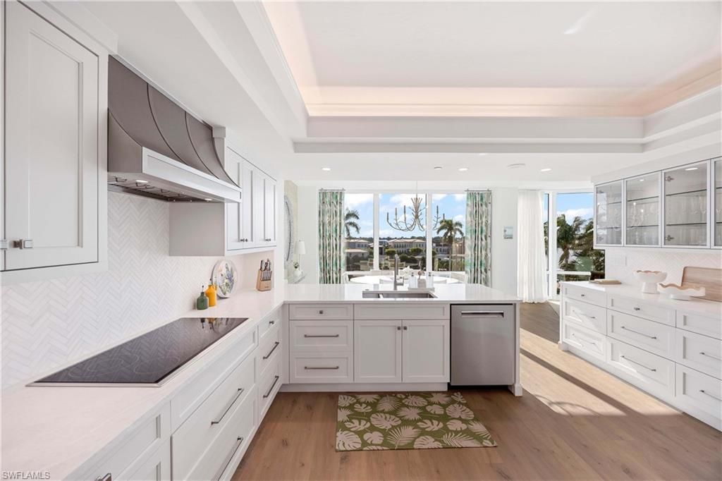 3971 Gulf Shore Blvd N, Unit 401, Naples, FL 34103 Photo
