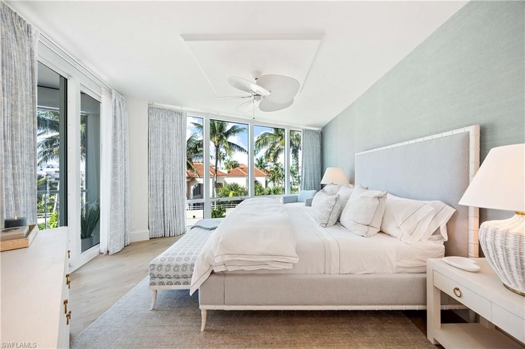 3971 Gulf Shore Blvd N, Unit 401, Naples, FL 34103 Photo