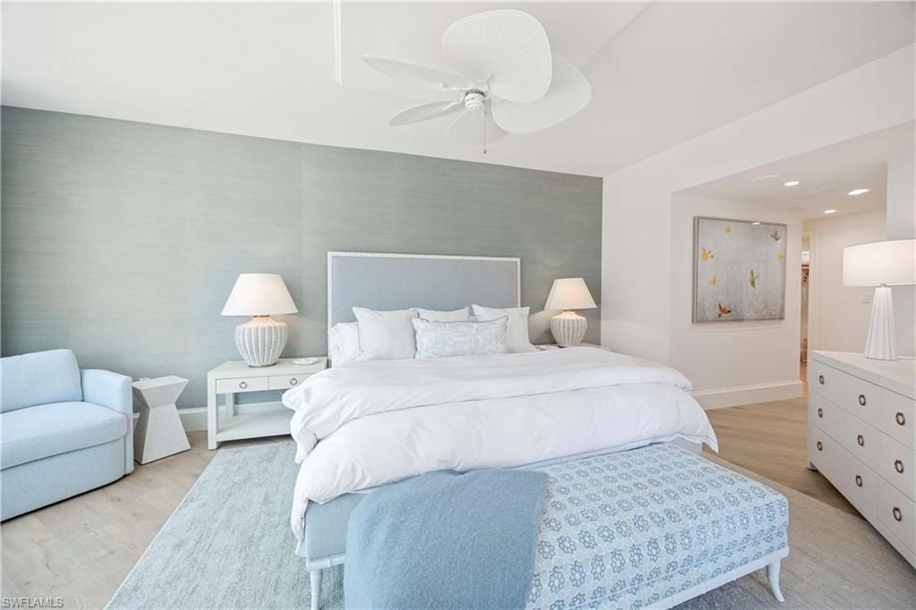 3971 Gulf Shore Blvd N, Unit 401, Naples, FL 34103 Photo