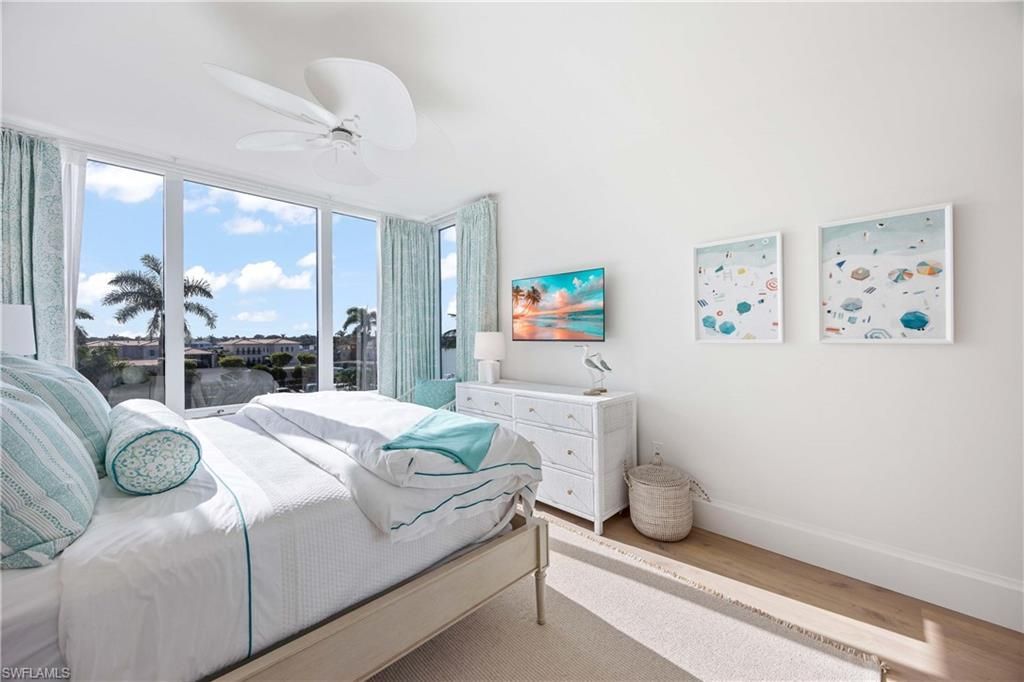 3971 Gulf Shore Blvd N, Unit 401, Naples, FL 34103 Photo